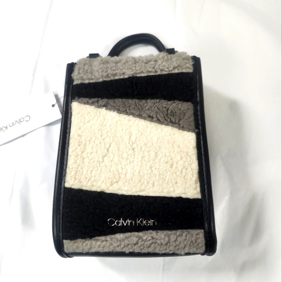 NWT Calvin Klein purse - Picture 1 of 6